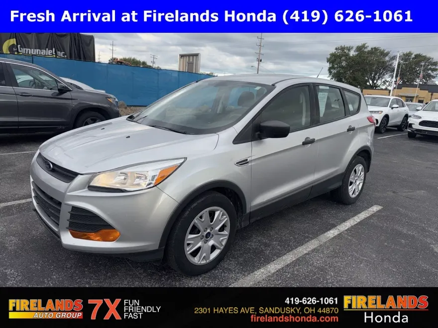 2015 Ford Escape S photo 1