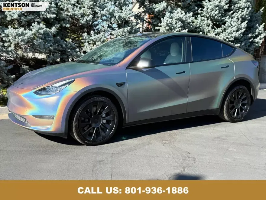 2023 Tesla Model Y Long Range photo 1