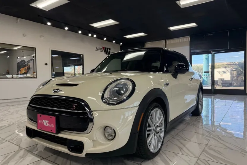 2015 Mini Cooper 2 Door Hardtop S photo 1