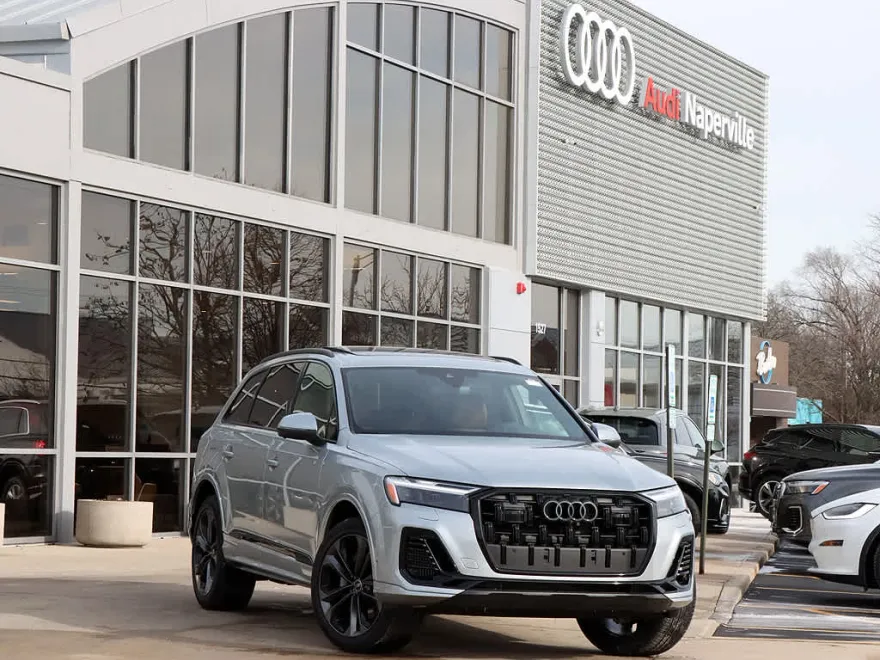 2025 Audi Q7 55 Premium Plus photo 1