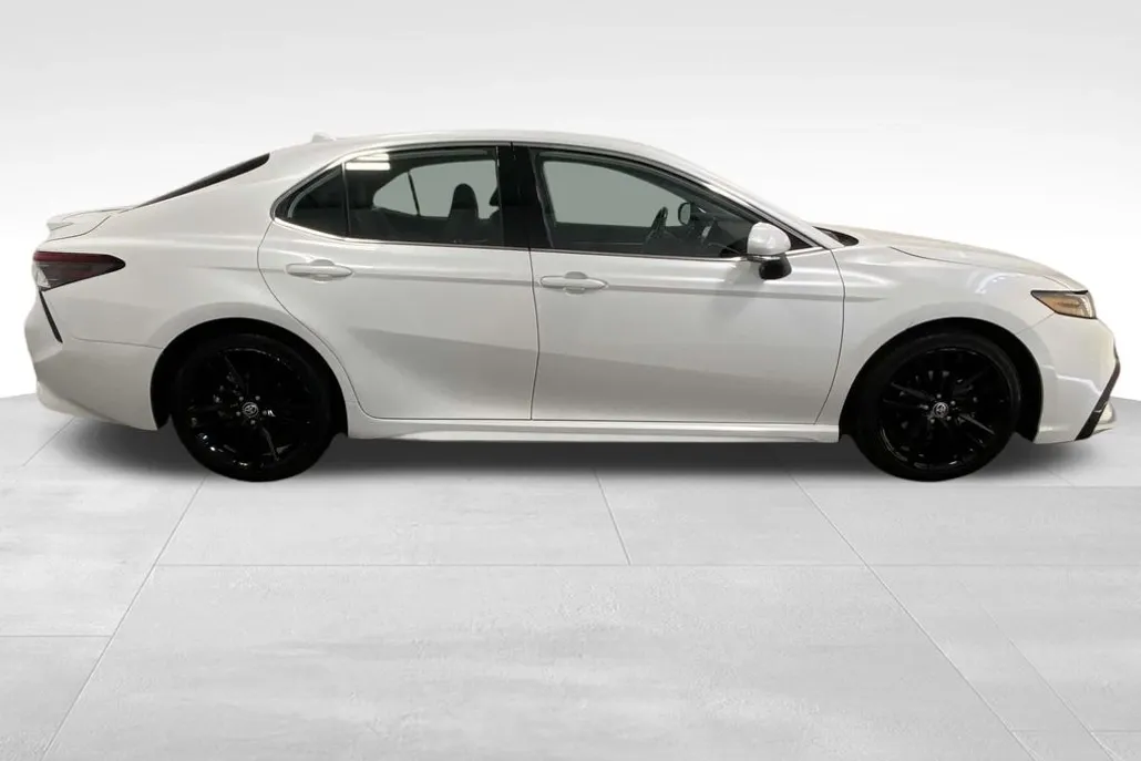 2023 Toyota Camry XSE photo 1