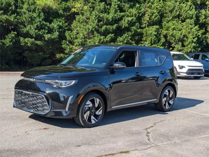 2025 Kia Soul GT-Line photo 1