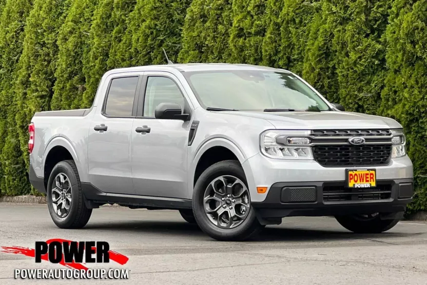 2024 Ford Maverick XLT photo 1
