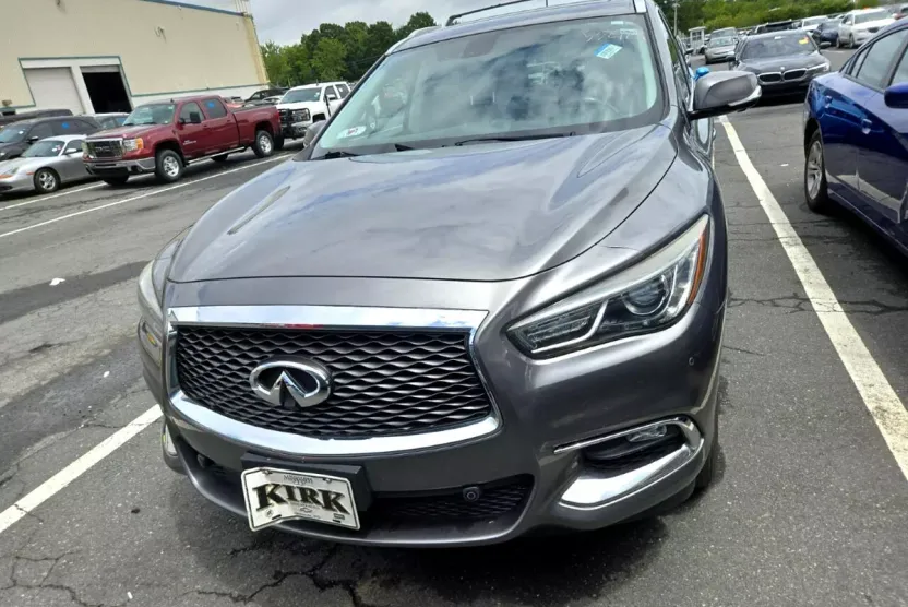 2018 Infiniti QX60 photo 1