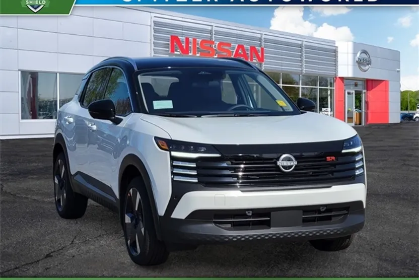 2025 Nissan Kicks SR photo 1