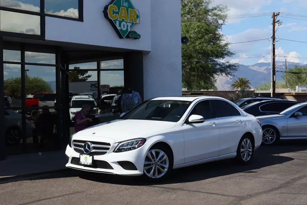 2019 Mercedes Benz C 300 photo 1