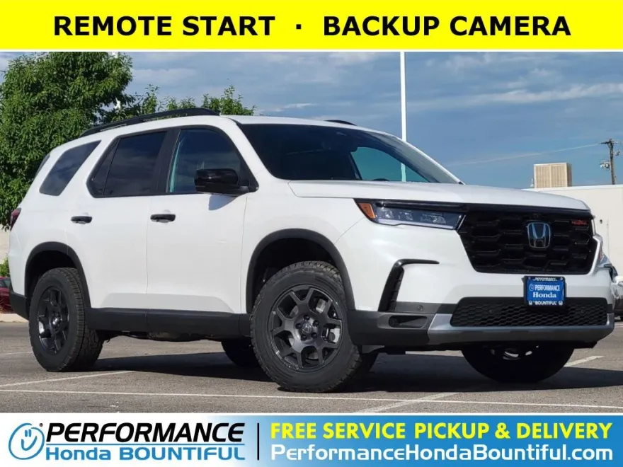 2025 Honda Pilot TrailSport photo 1