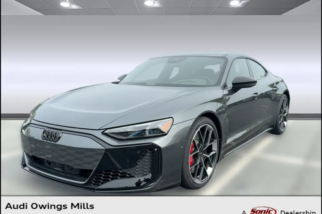 2026 Audi RS e-tron GT Base photo 1