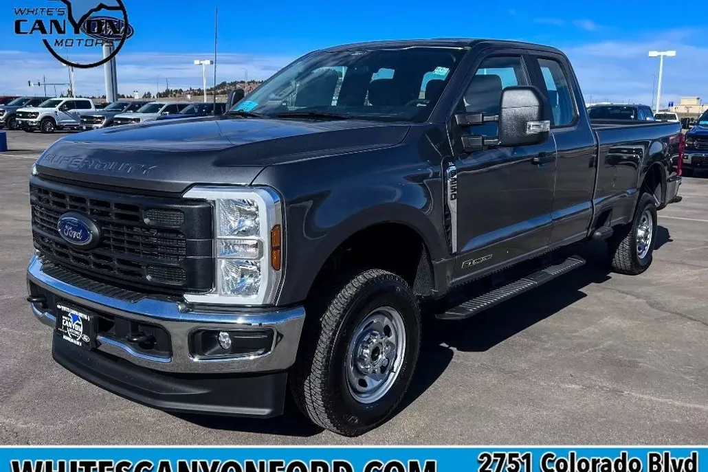 2025 Ford F-250 XL photo 1