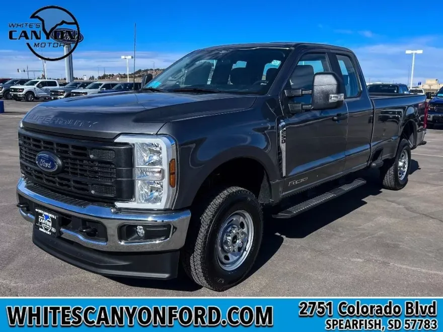 2025 Ford F-250 XL photo 1