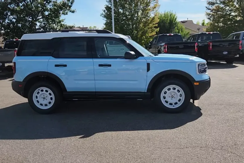 2025 Ford Bronco Sport Heritage photo 1