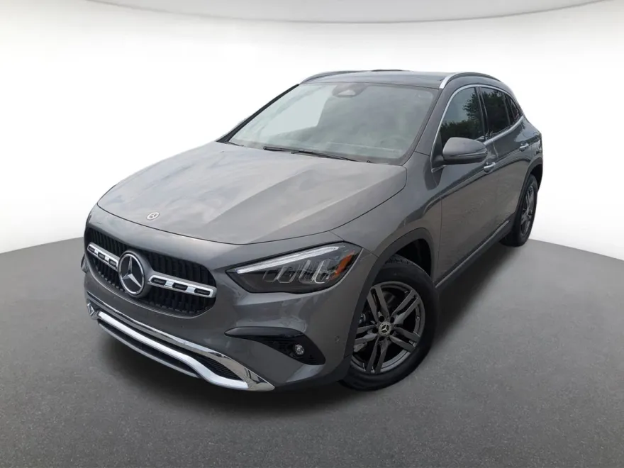 2026 Mercedes Benz GLA 250 4MATIC photo 1