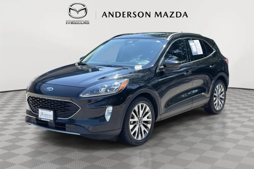 2020 Ford Escape Titanium Hybrid photo 1