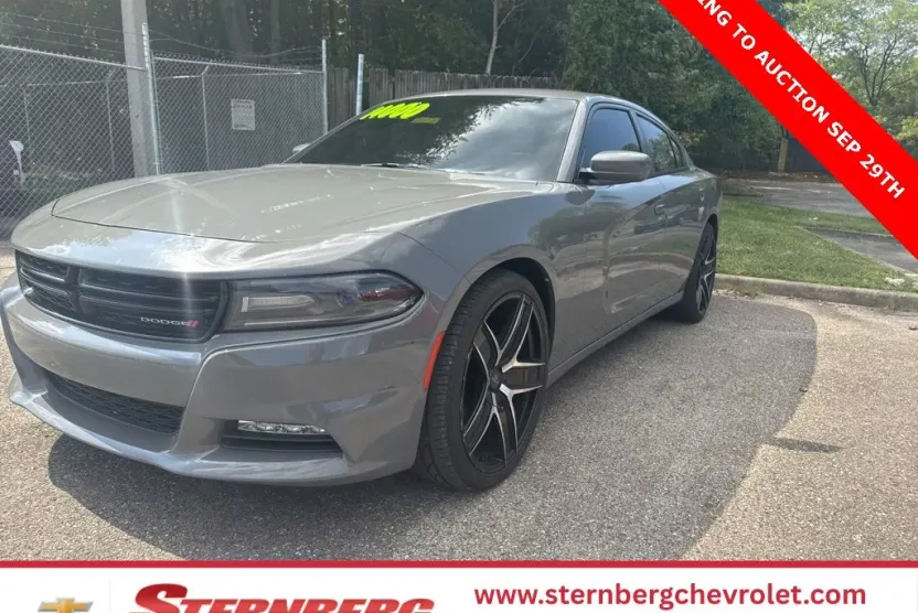 2018 Dodge Charger SXT Plus photo 1