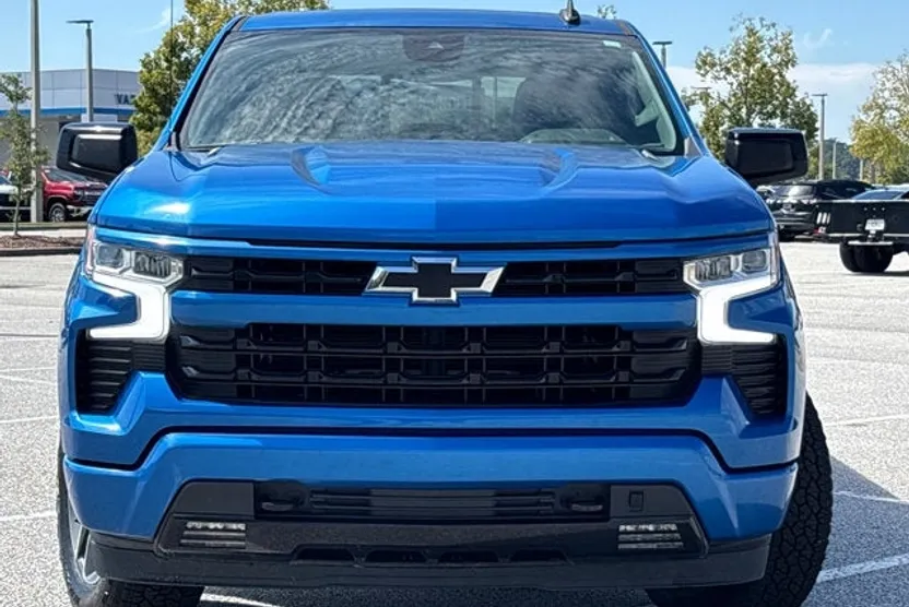 2023 Chevrolet Silverado 1500 RST photo 1