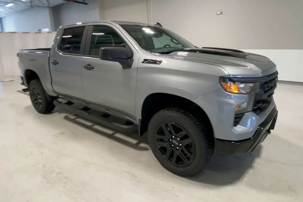 2026 Chevrolet Silverado 1500 Custom Trail Boss photo 1