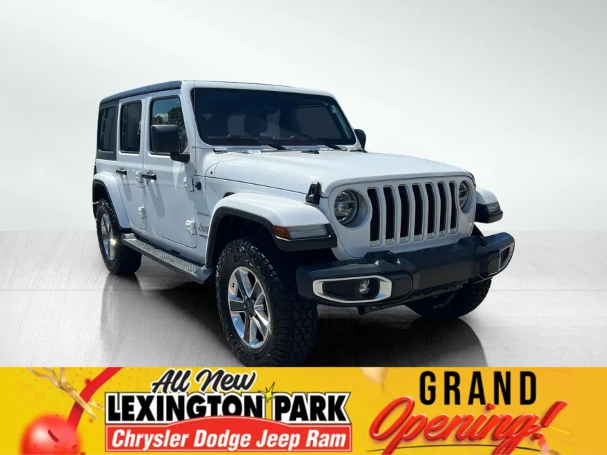 2020 Jeep Wrangler Unlimited Sahara photo 1