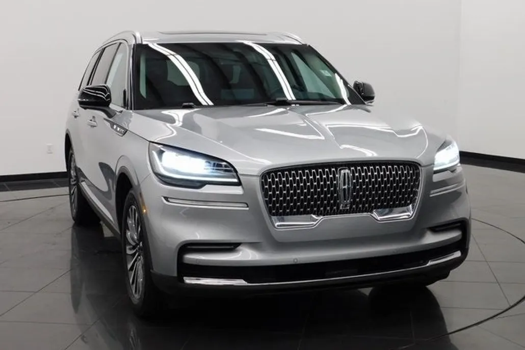 2023 Lincoln Aviator Reserve photo 1
