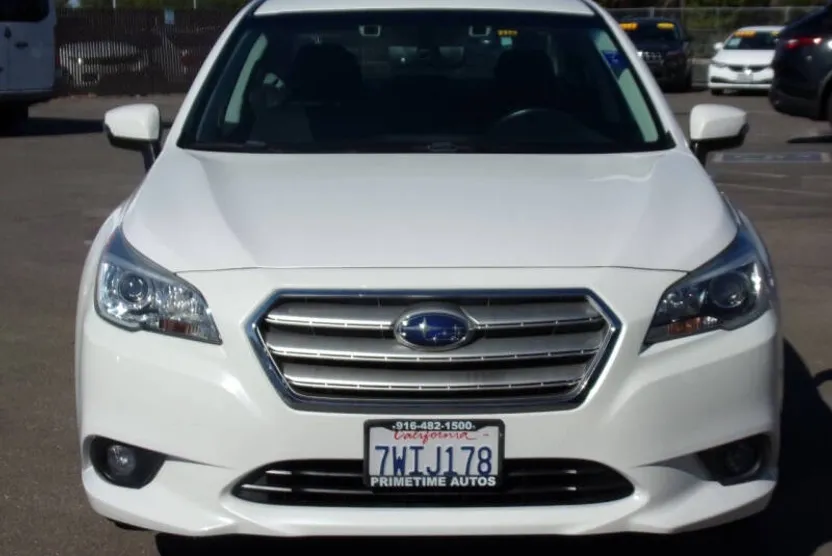 2017 Subaru Legacy 2.5i Premium photo 1