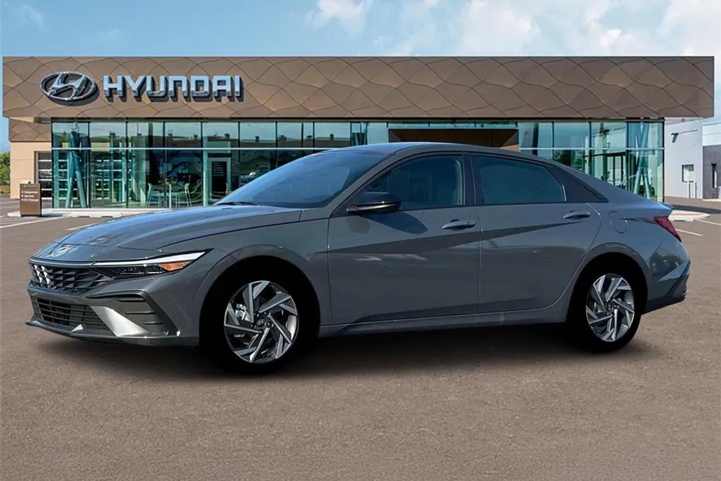 2025 Hyundai Elantra Hybrid SEL Sport photo 1