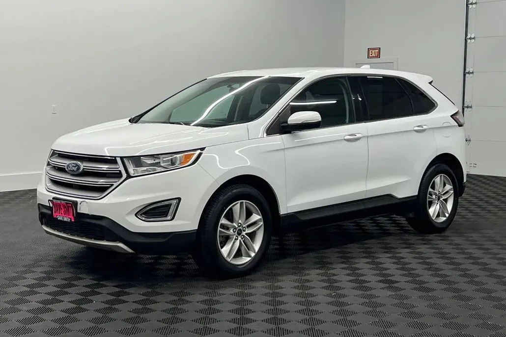 2016 Ford Edge SEL photo 1