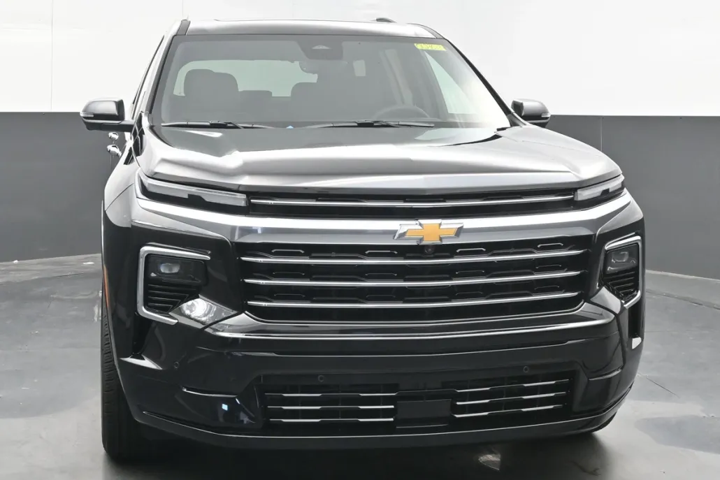 2026 Chevrolet Traverse High Country photo 1
