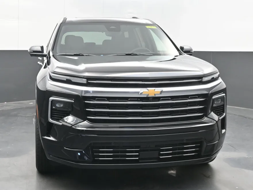 2026 Chevrolet Traverse High Country photo 1