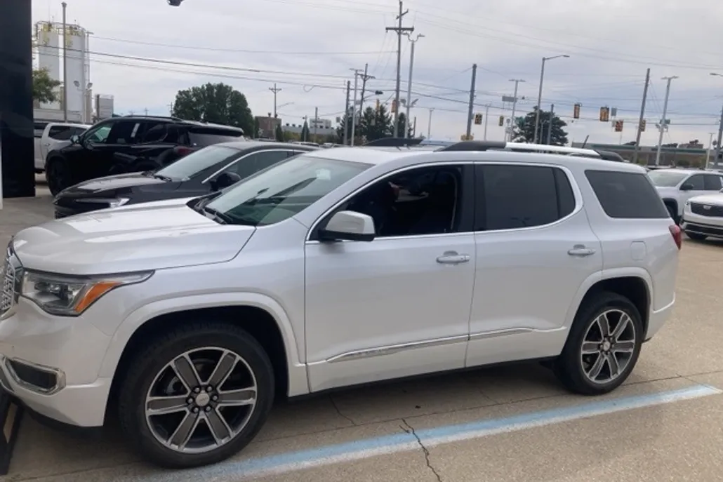 2018 Gmc Acadia Denali photo 1