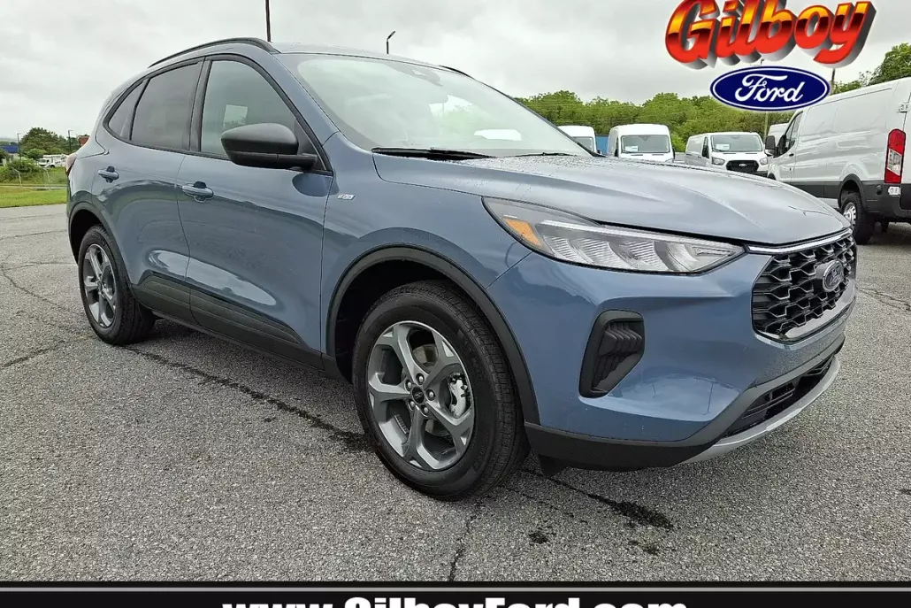 2025 Ford Escape ST-Line photo 1