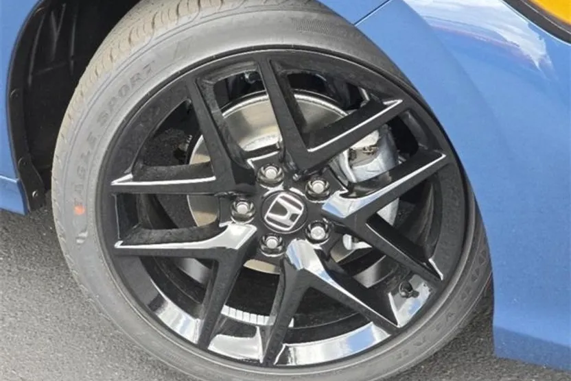2026 Honda Civic Sport photo 1