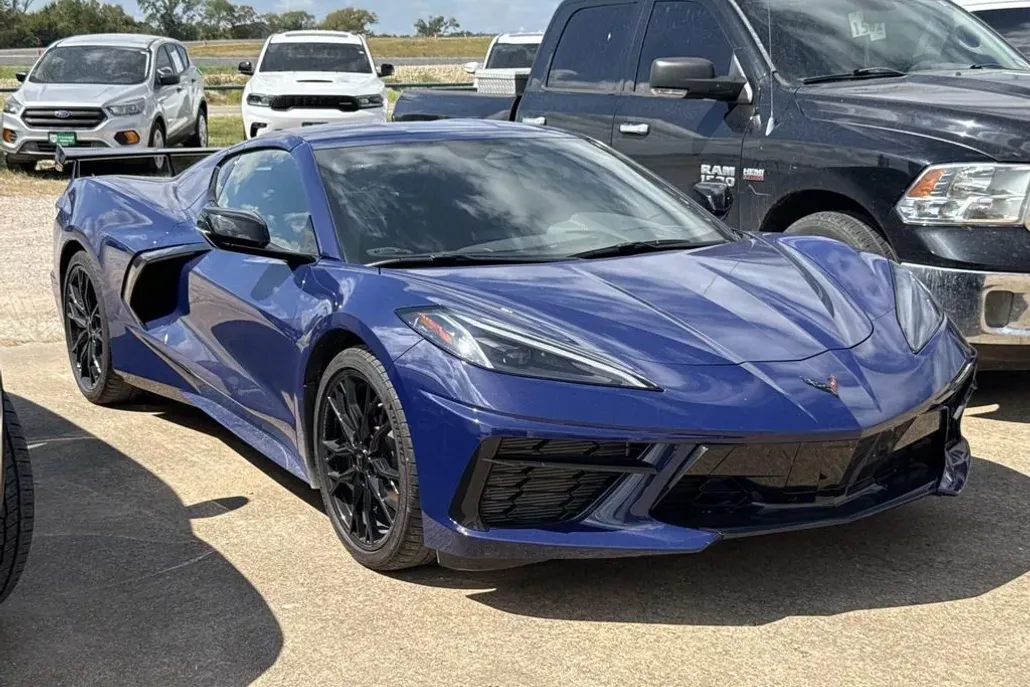 2025 Chevrolet Corvette Stingray 1LT photo 1