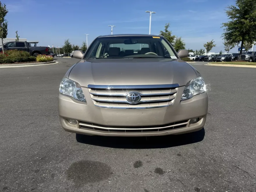 2007 Toyota Avalon Limited photo 1