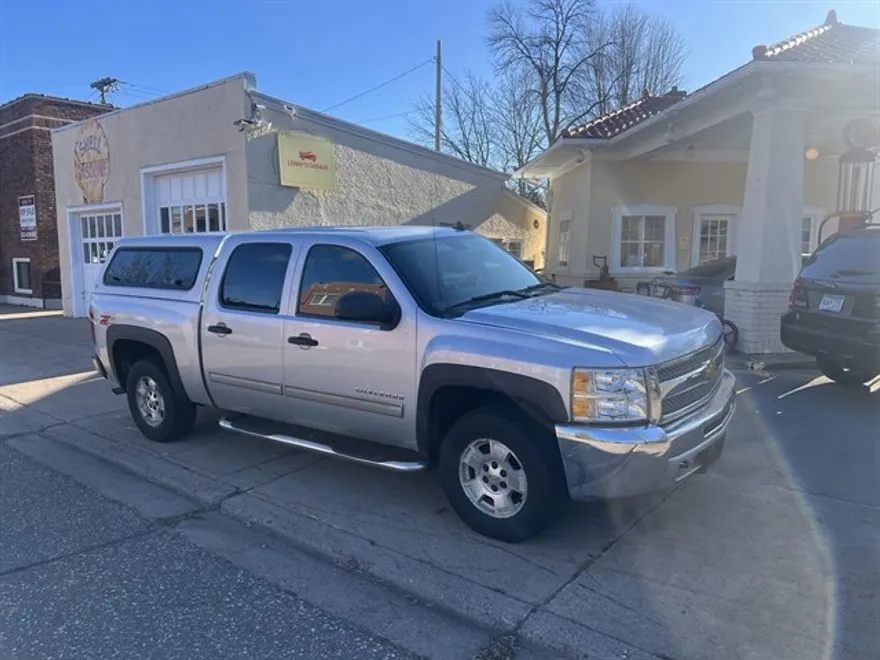 2012 Chevrolet Silverado 1500 LT photo 1