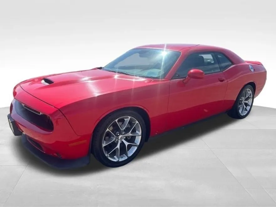 2022 Dodge Challenger GT photo 1