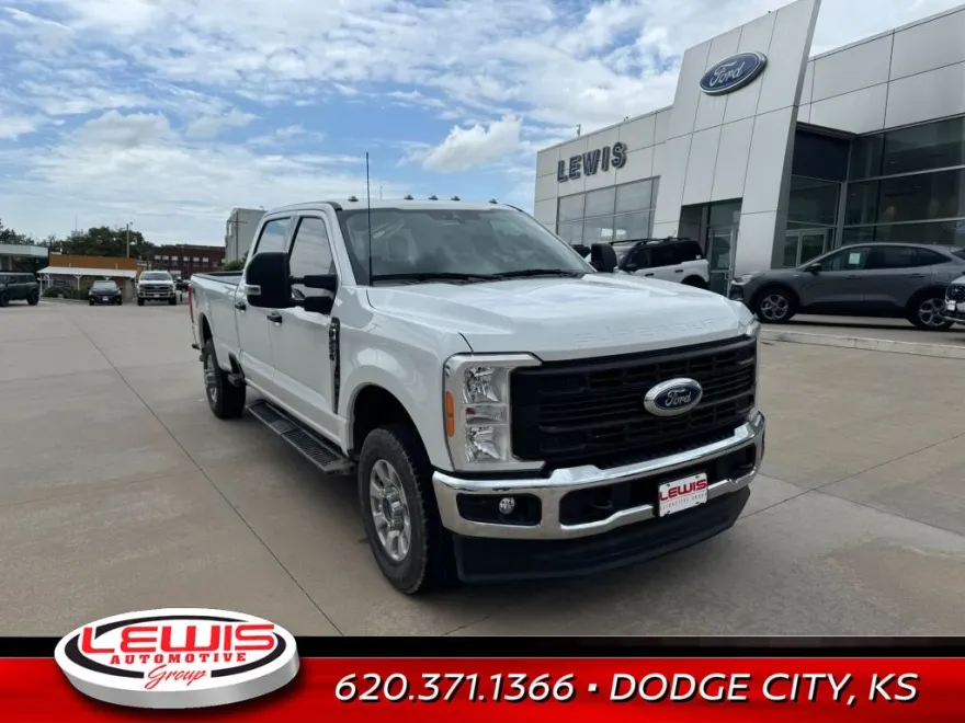 2023 Ford F-250 XLT photo 1
