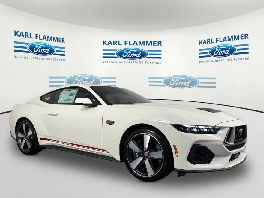 2025 Ford Mustang GT Premium photo 1