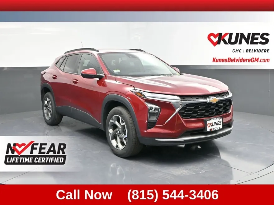 2024 Chevrolet Trax LT photo 1