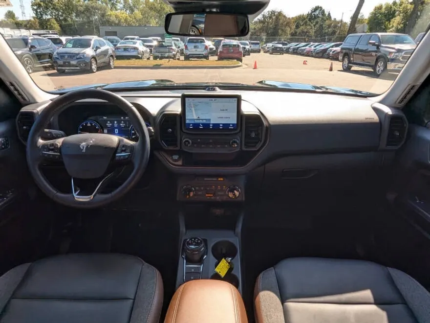 2023 Ford Bronco Sport Outer Banks photo 1