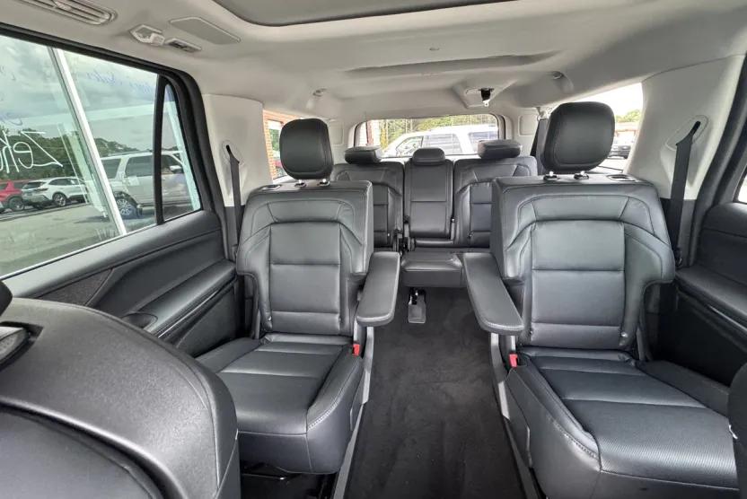 2025 Lincoln Navigator L Reserve photo 1