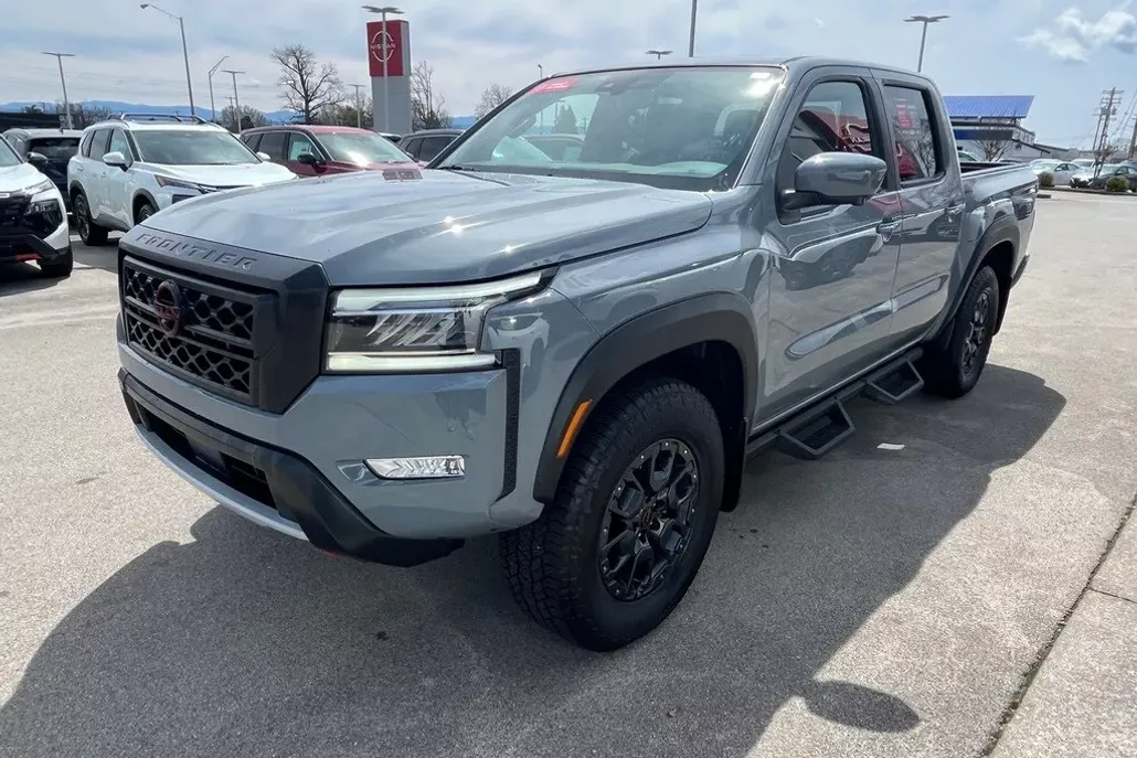 2024 Nissan Frontier PRO-4X photo 1