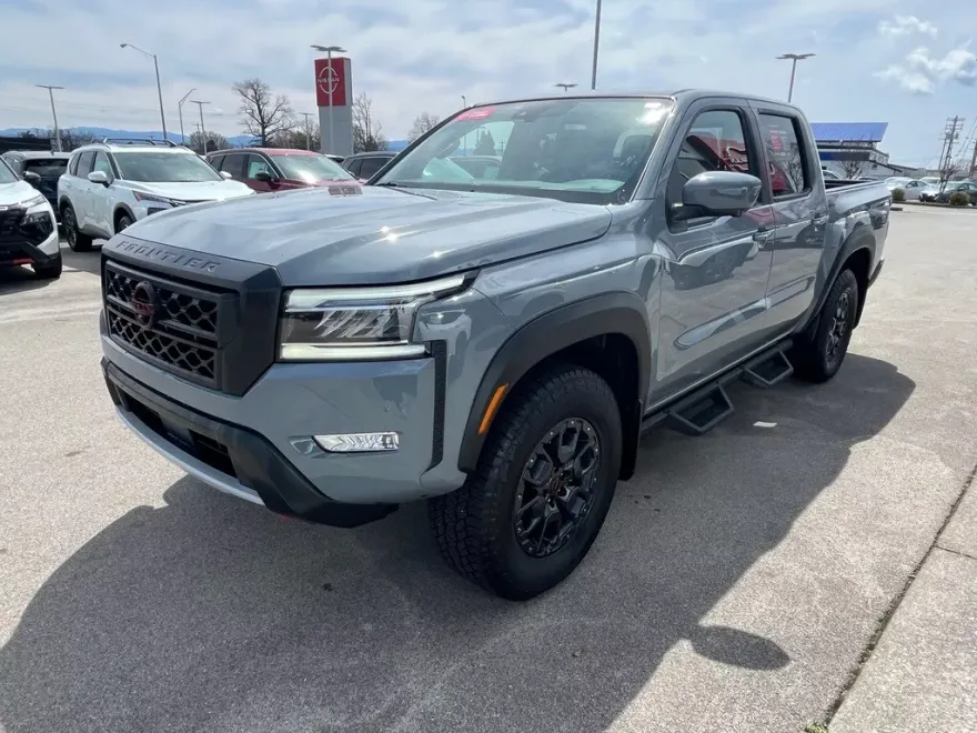 2024 Nissan Frontier PRO-4X photo 1