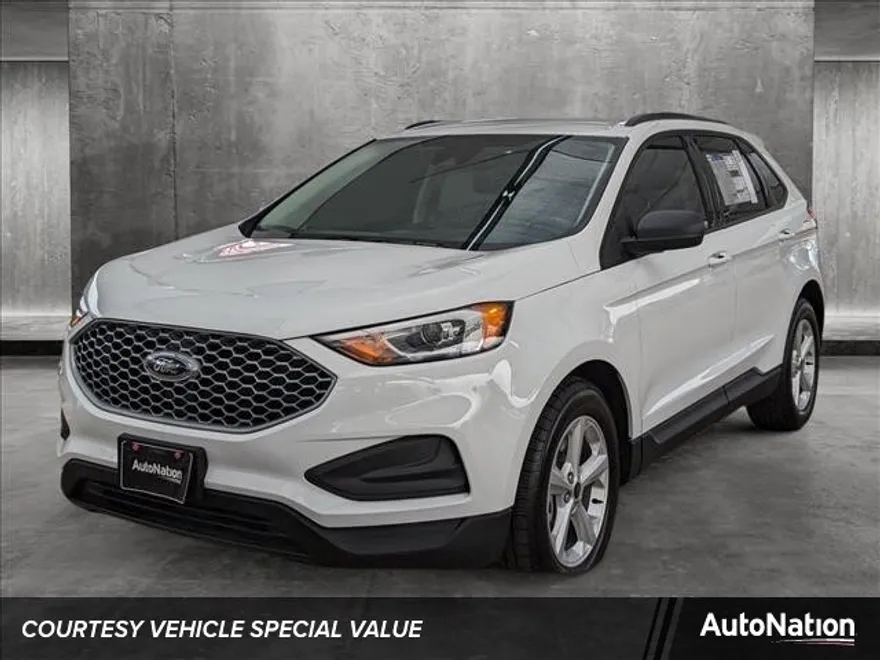 2024 Ford Edge SE photo 1