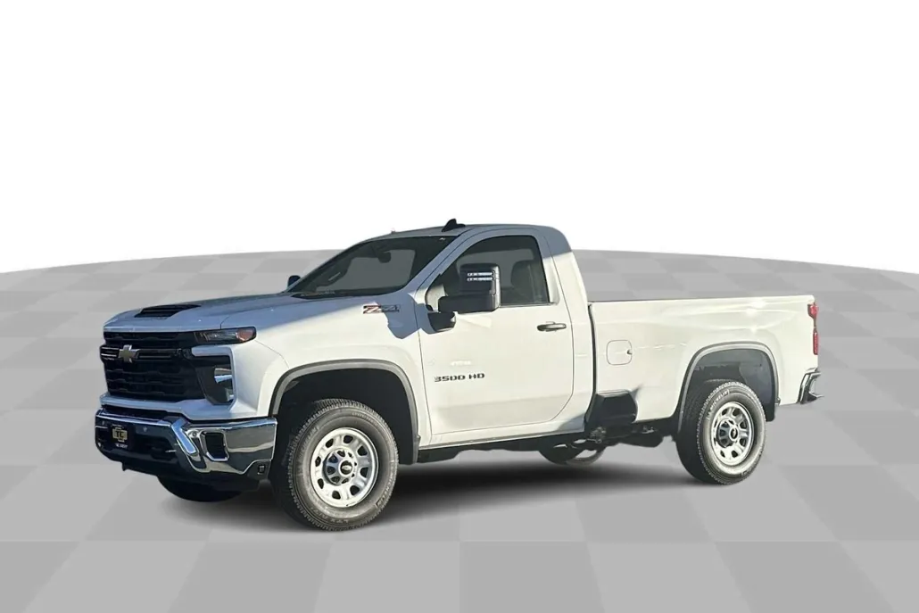 2025 Chevrolet Silverado 3500HD photo 1