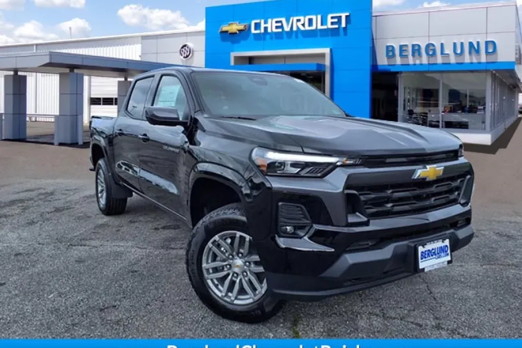 2026 Chevrolet Colorado LT photo 1