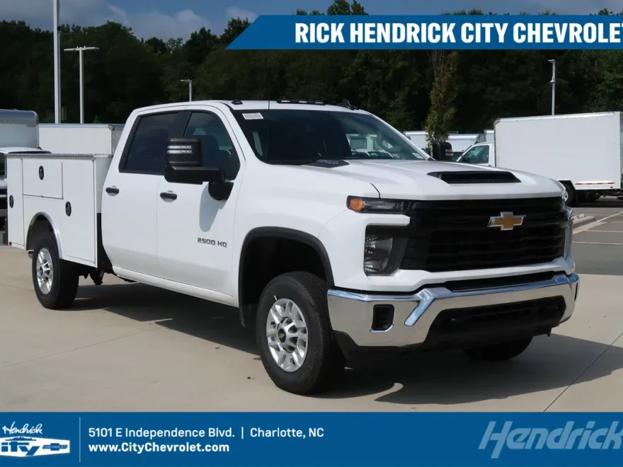 2025 Chevrolet Silverado 2500HD photo 1