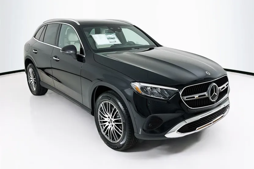 2026 Mercedes Benz GLC 300 photo 1