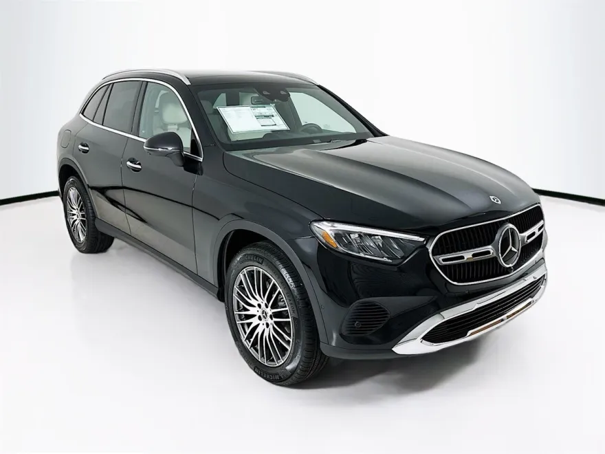 2026 Mercedes Benz GLC 300 photo 1