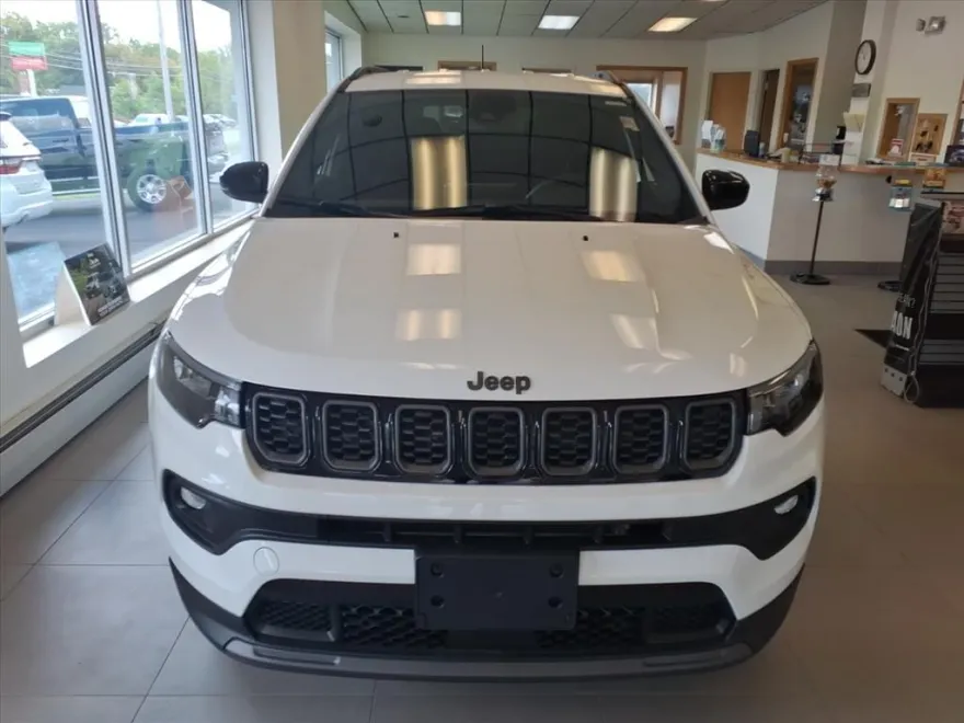 2025 Jeep Compass Latitude Altitude Special Edition photo 1