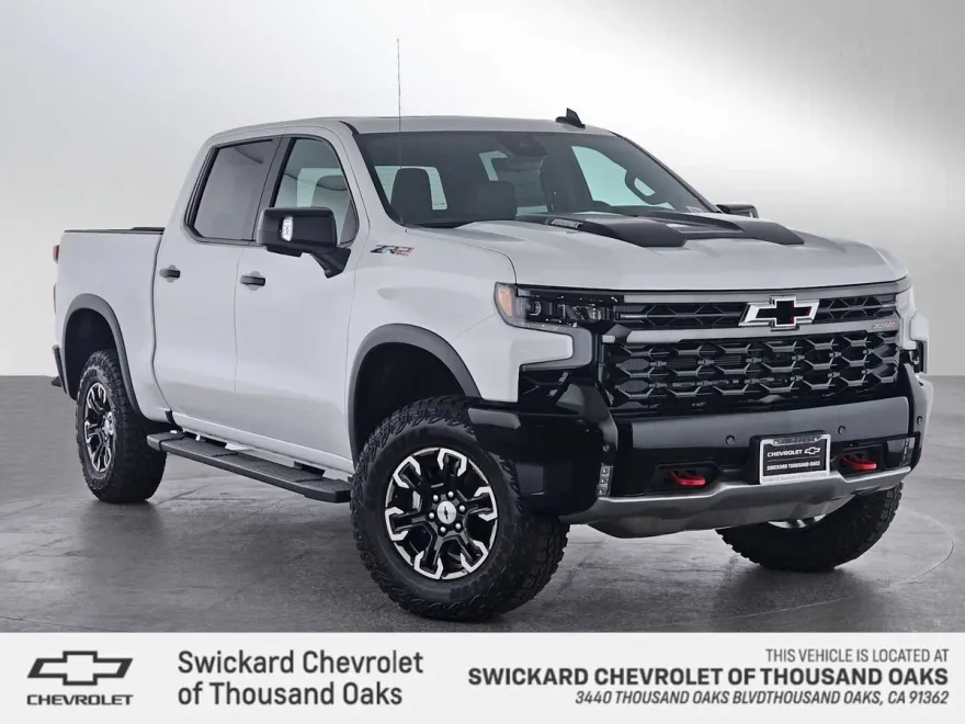 2025 Chevrolet Silverado 1500 ZR2 photo 1