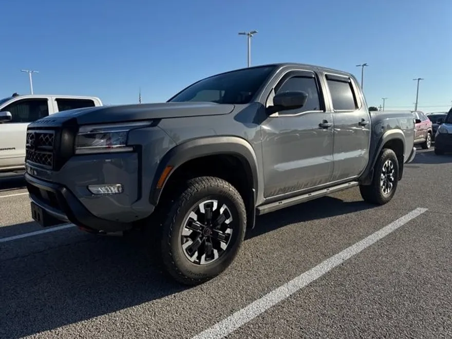 2024 Nissan Frontier PRO-4X photo 1
